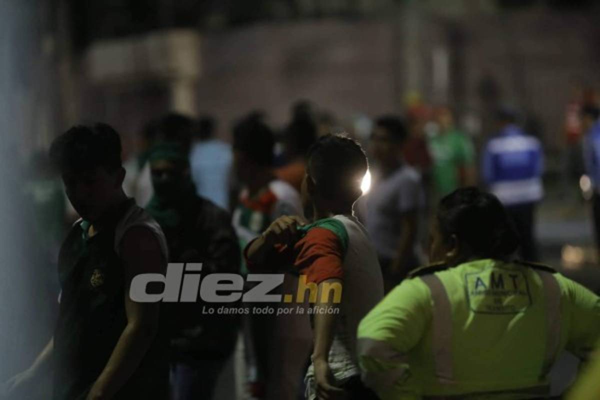 Minutos de terror en las afueras del Morazán: Lluvia de piedras y gases lacrimógenos