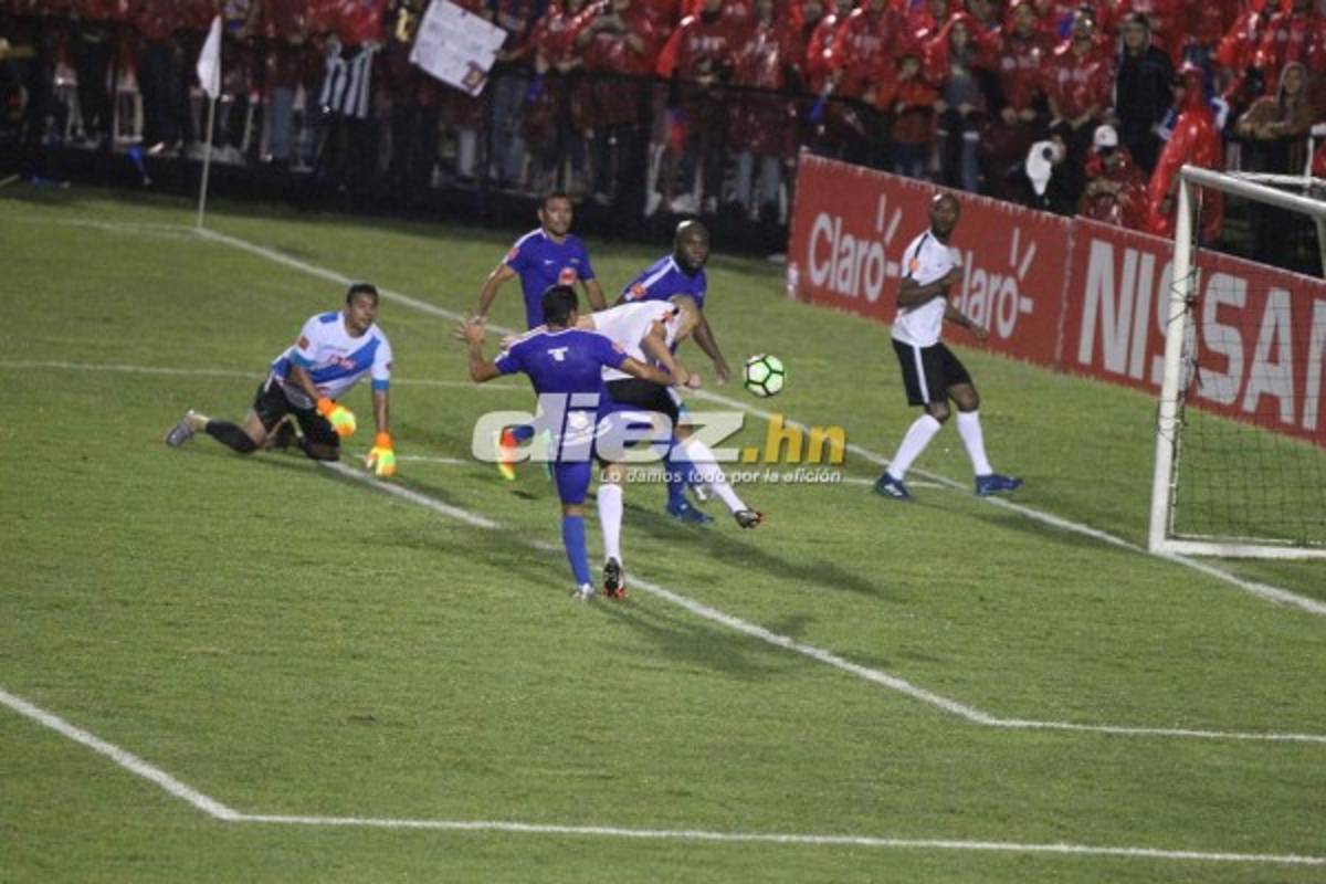 ¡Noche mágica! Las Leyendas del Mundo se robaron el espectáculo en el 'Partido por la Paz'