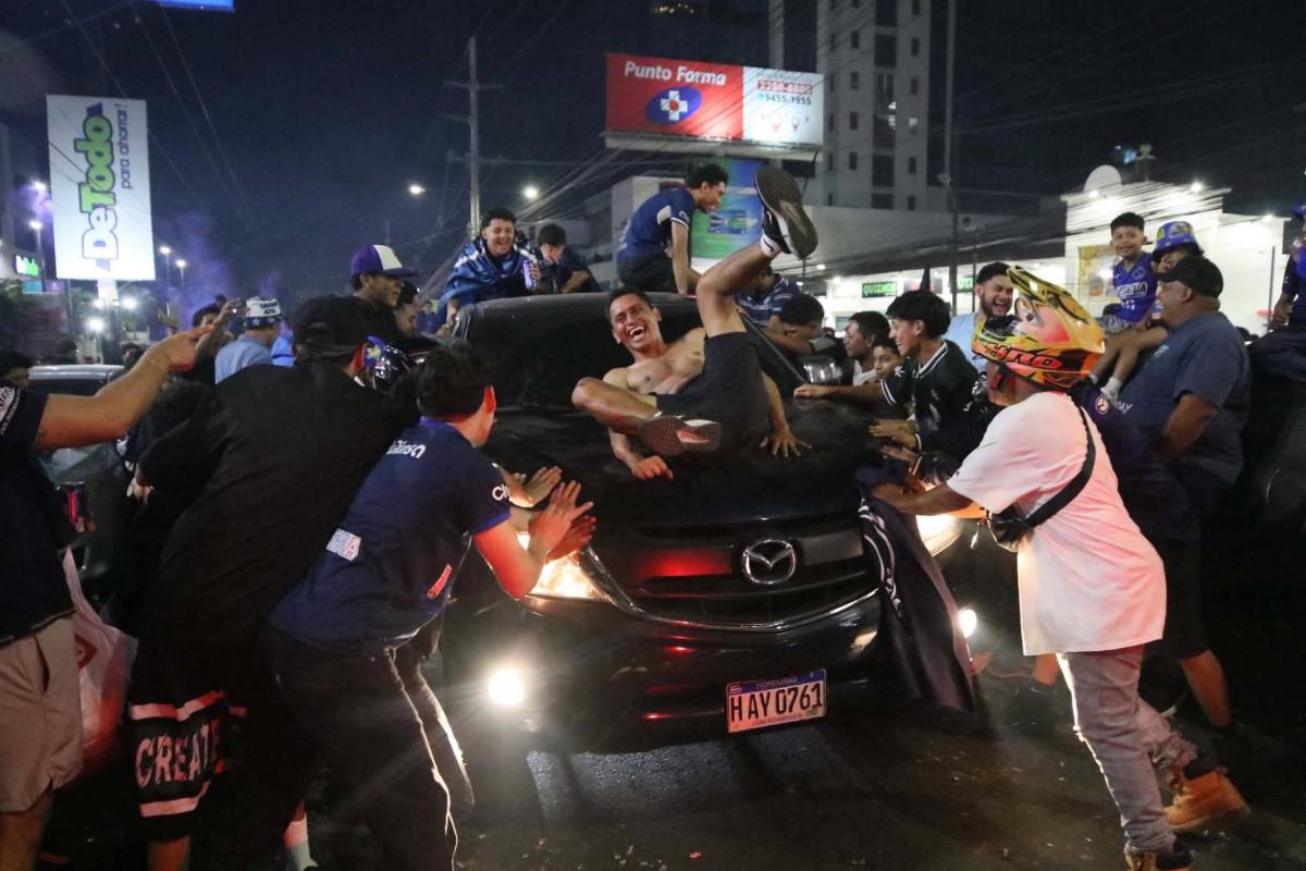 Monumental caravana: las otras fotos que no viste del título 20 del Motagua