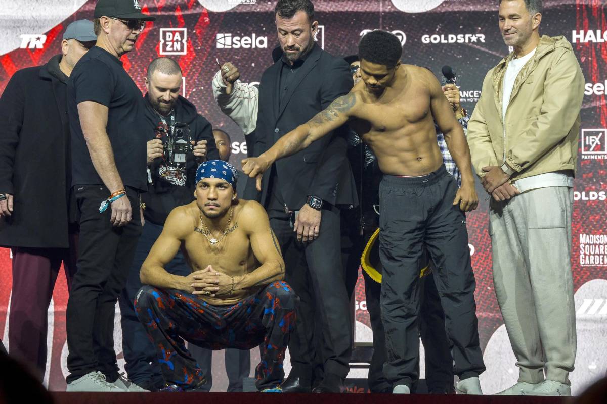 Mike Tyson hizo historia junto a él: ¿Quién es el entrenador del boxeador hondureño Téofimo López?