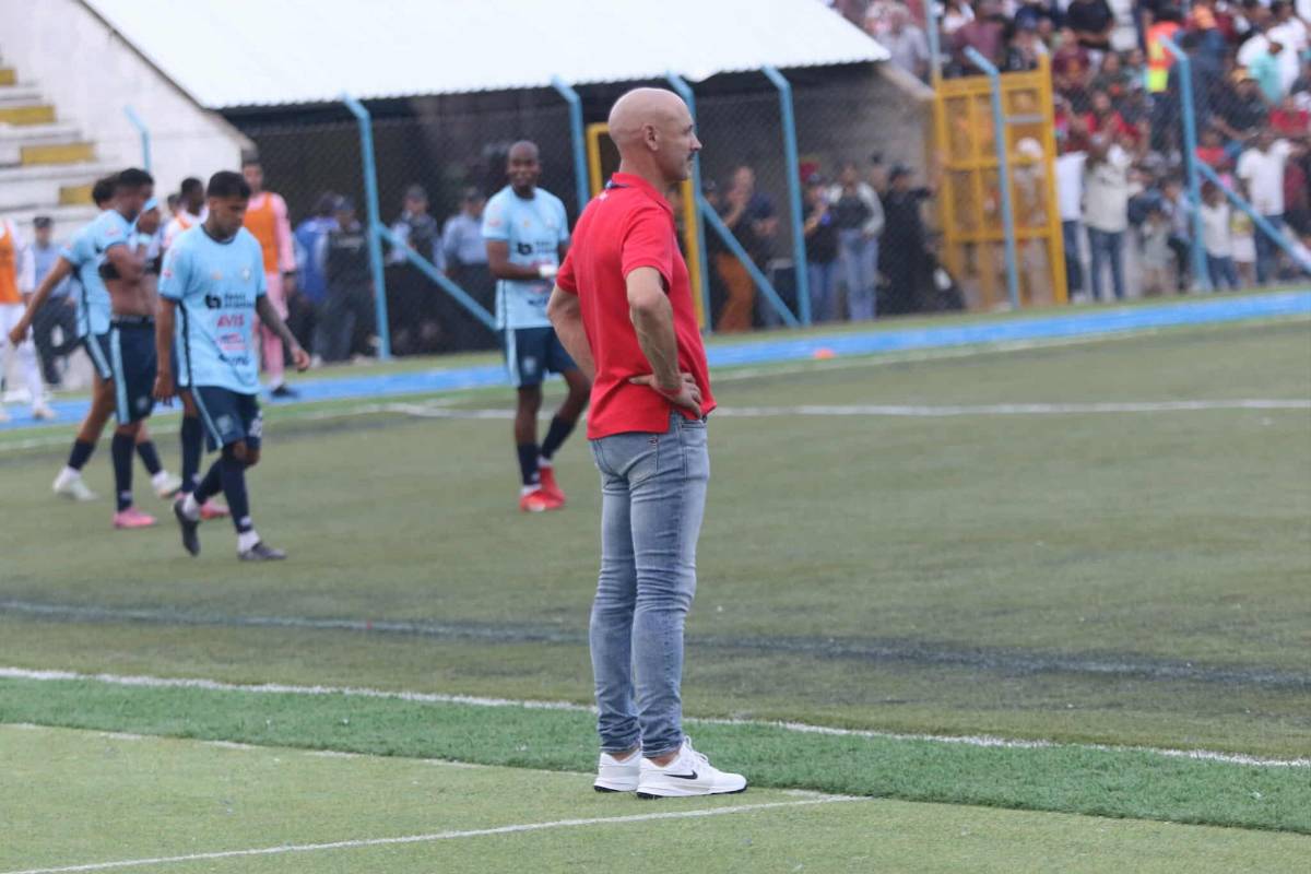 Revelado: Las cuatro razones que fastidiaron a Eduardo Espinel en Olimpia y por las que puso su renuncia