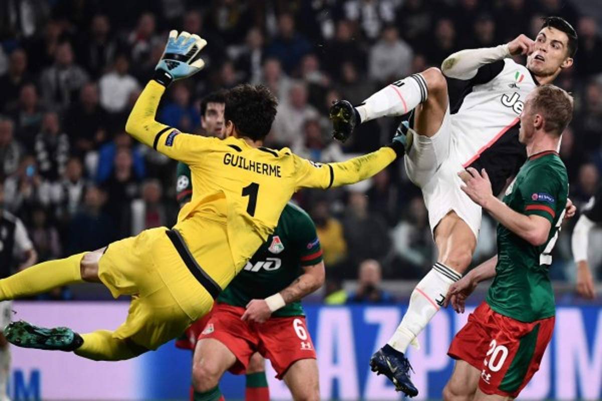 Keylor Navas con récord en el PSG, la 'voladora' de Cristiano y el show de Courtois en la Champions   