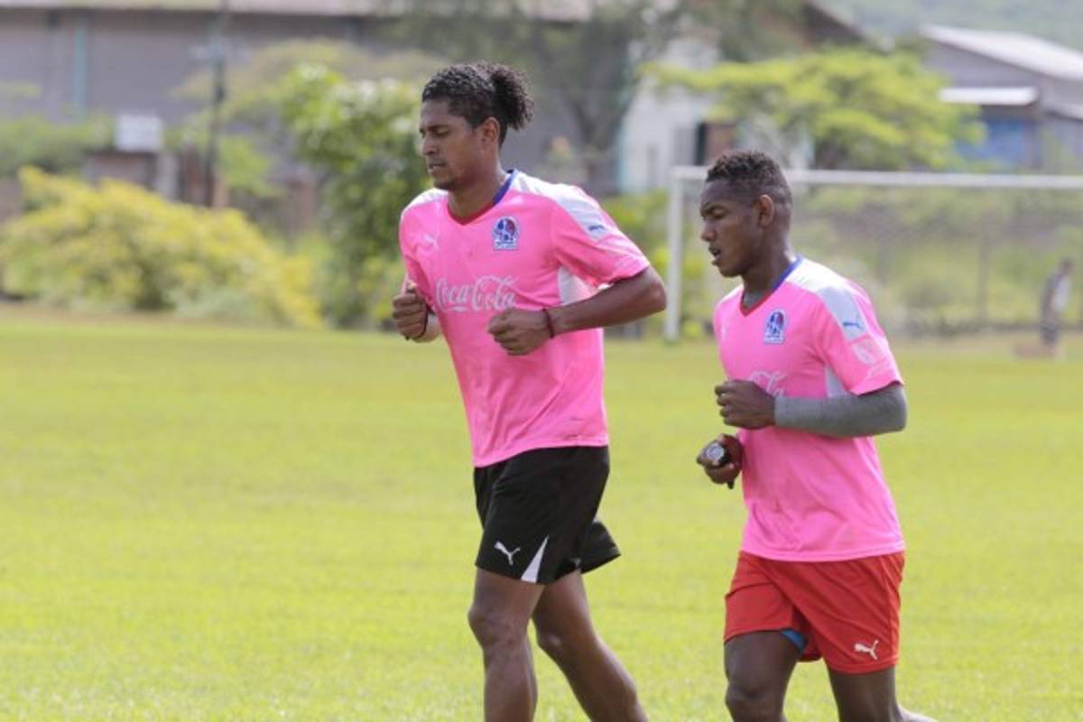 FOTOS: Costly se prepara al máximo para debut con Olimpia