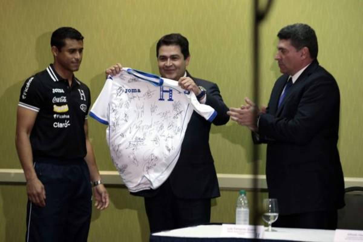 Juicio de JOH: La foto en el Mundial de Sudáfrica 2010 que compromete al expresidente de Honduras