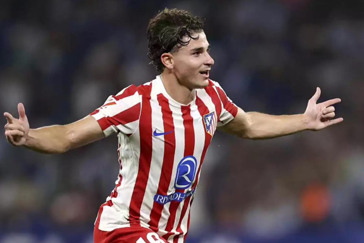 Hansi Flick desea ficharlo y ya lo llamó para que vaya al Barça: ¿Quieres venir a jugar en mi equipo?