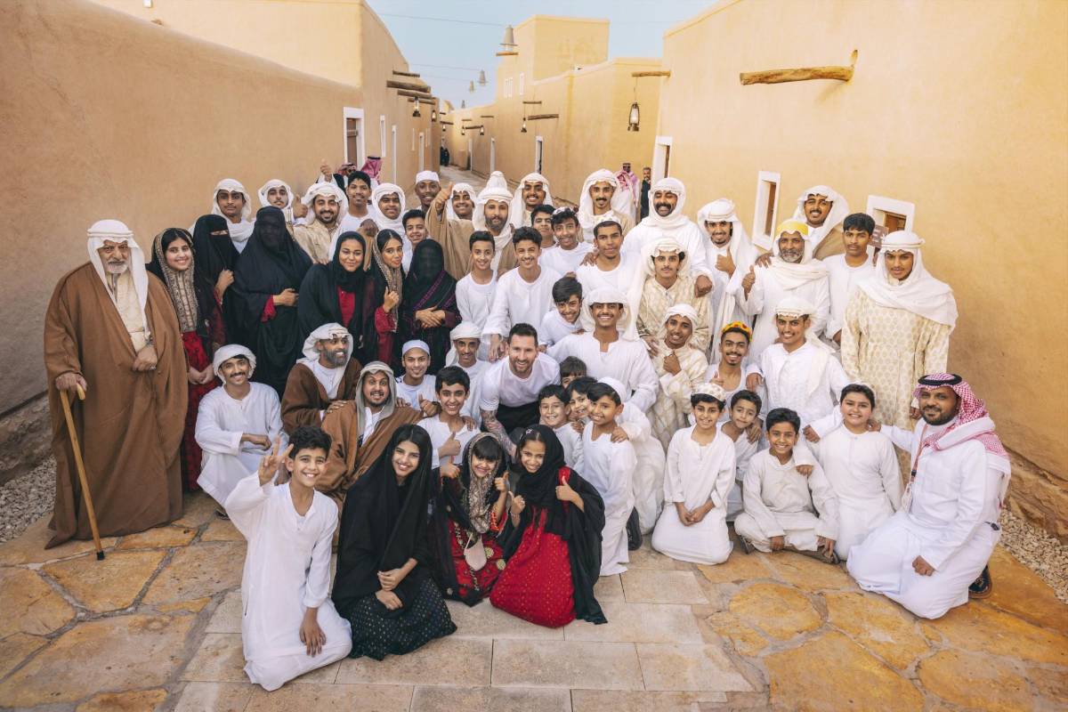 Las fotos que provocaron la ruptura entre PSG y Messi: Antonela deslumbra y dónde estaba Thiago, hijo mayor de Leo