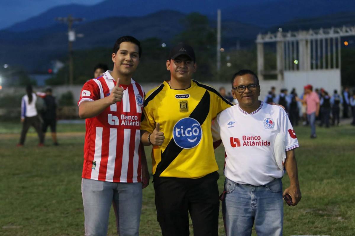 ¿Entró la barra del Olimpia? Infiltrados, Platense llevó bellezas a las gradas y así se quitó la ansiedad Chirinos