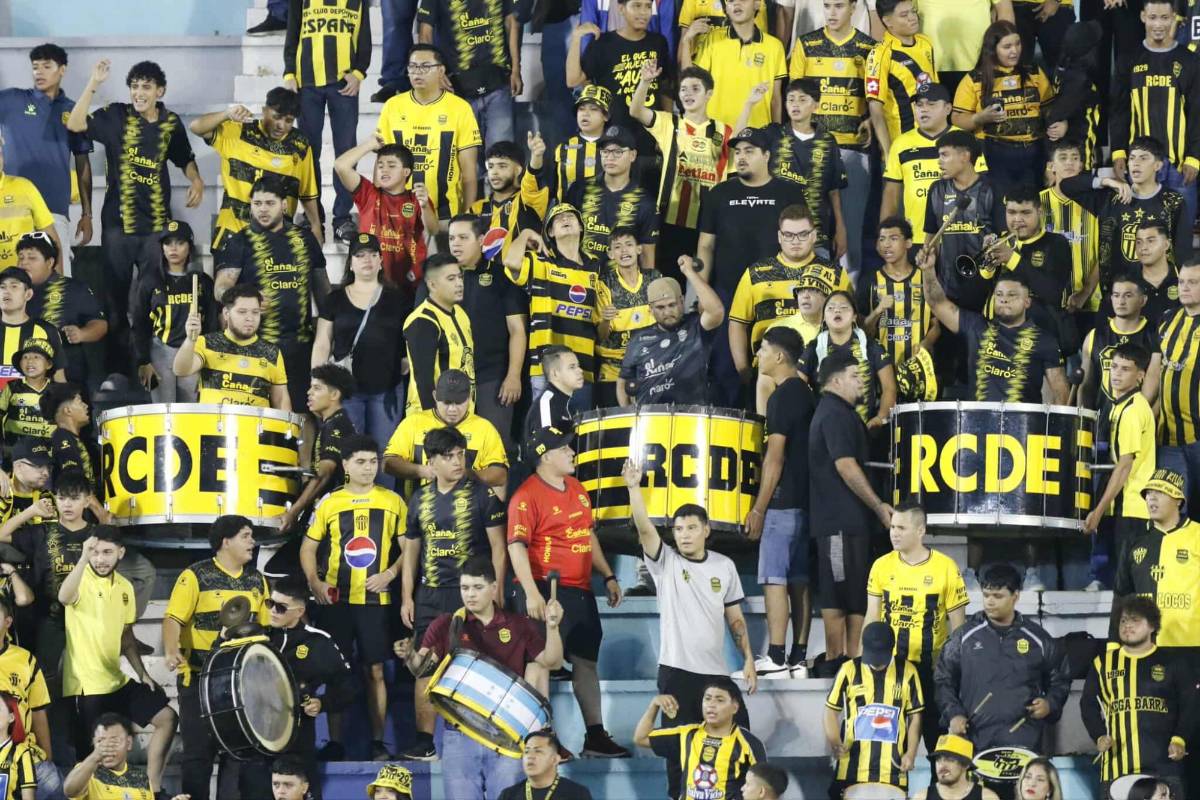 Atajadón de Buba López, pero Plaza Amador silencia el Morazán: la tristeza de Real España y belleza en las gradas