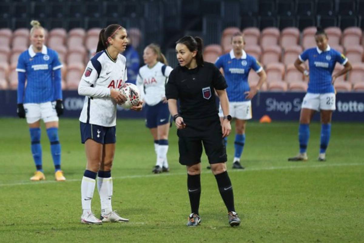 Solo duró dos meses: Así fue el corto paso de Alex Morgan por el Tottenham de Inglaterra