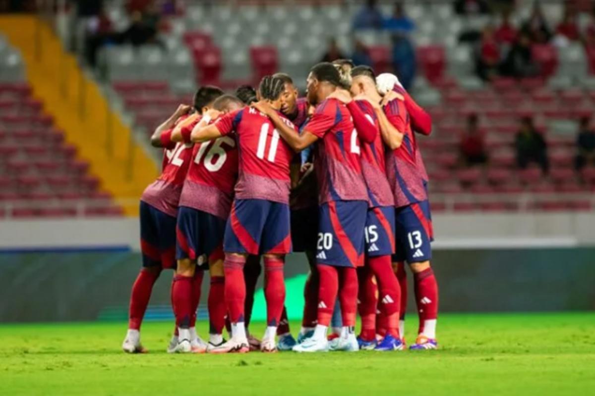 Costa Rica daría la sorpresa: el polémico técnico mexicano que se haría cargo de la selección