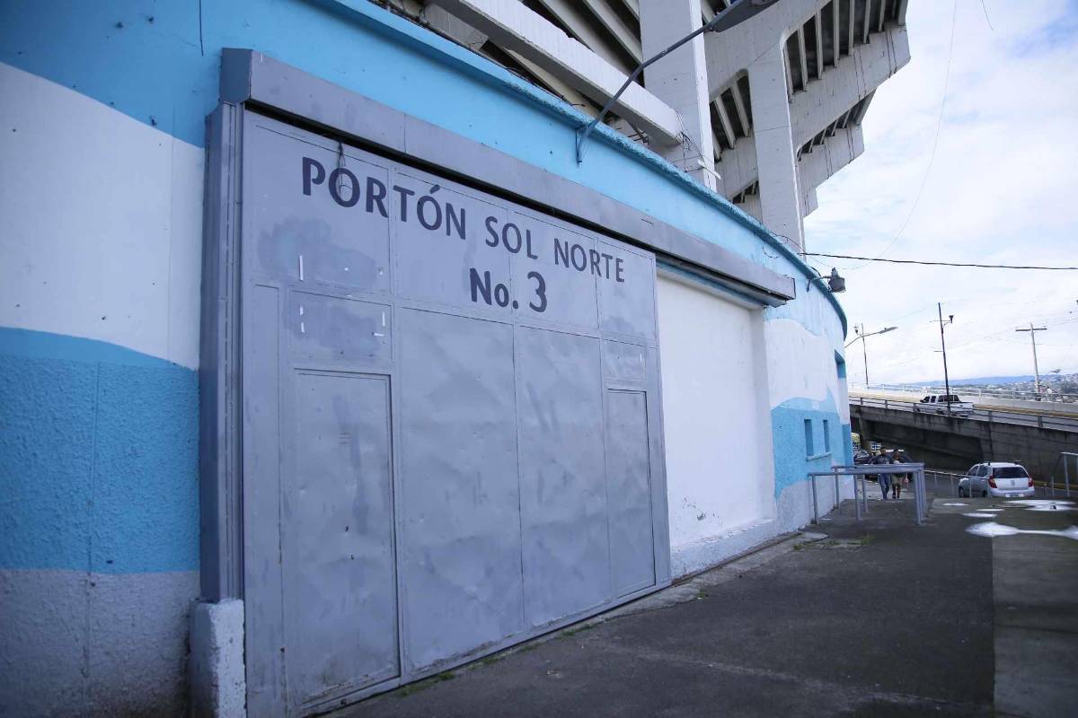 Así embellecen el Estadio Nacional para el Honduras - México: mantenimiento especial y los cambios en la cancha