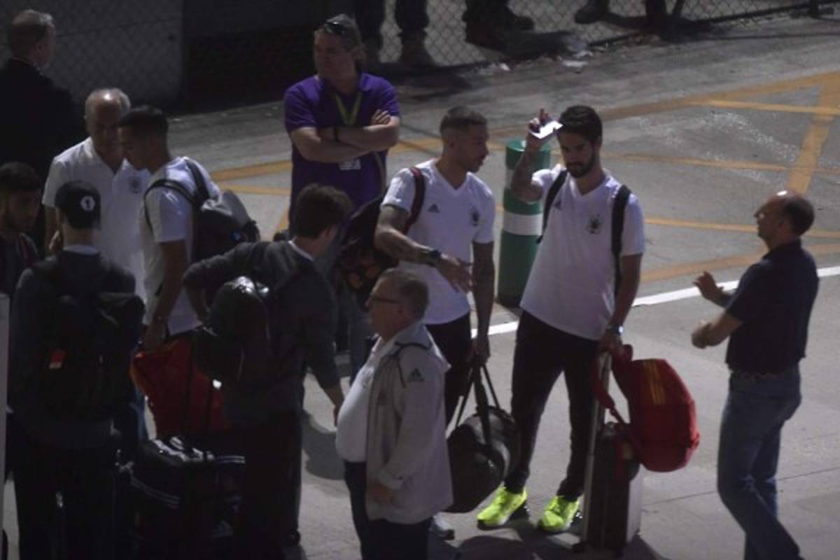 Tristes y abatidos: Así fue el regreso de España a Madrid tras quedar eliminados de Rusia 2018