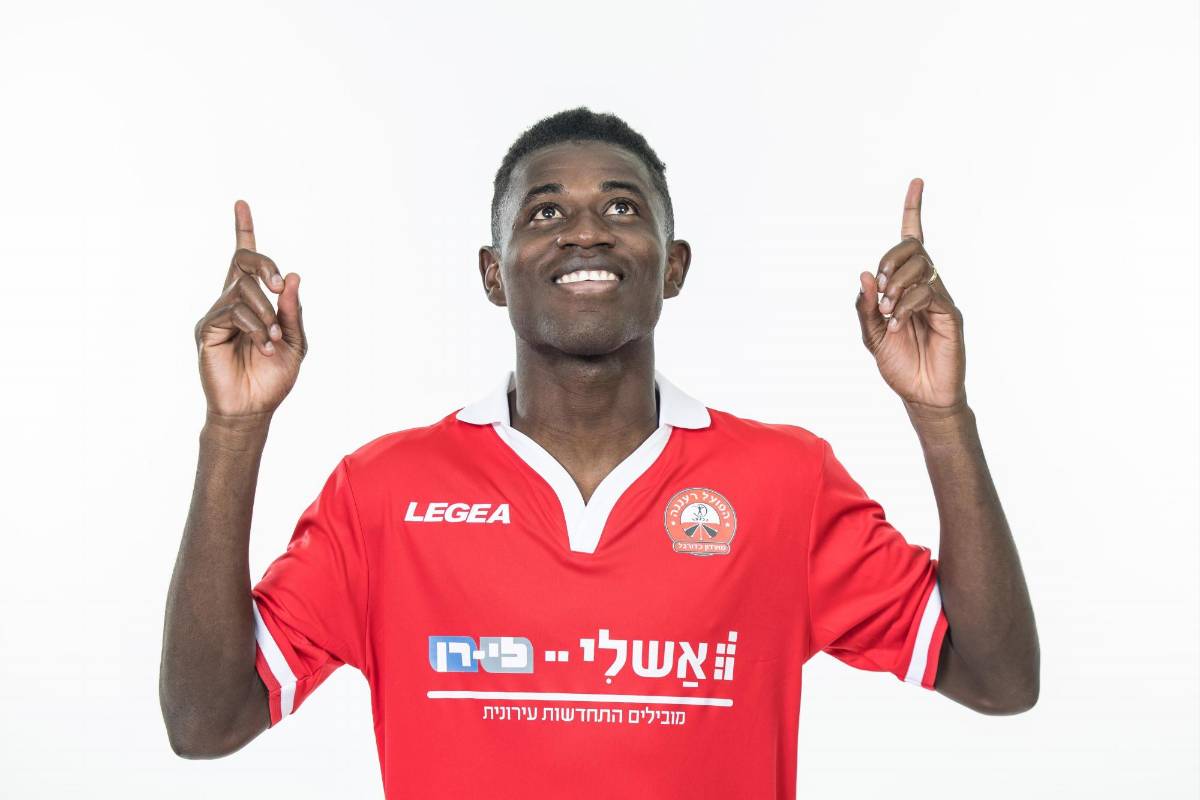 Los descartes de Hansi Flick, acuerdo del Barcelona con crack, bombazo de James y la inminente baja en Real Madrid