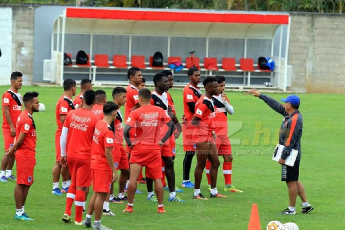 MERCADO: Real España cederá jugador al extranjero y Motagua confirma legionario