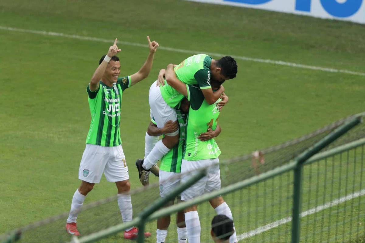 Lágrimas de seleccionado, bronca de Rubilio con excompañero y casi debuta hijo de mundialista en el Marathón vs Motagua