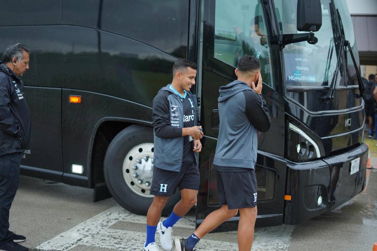 El exjugador que visitó a la Selección de Honduras e hizo una oración con Reinaldo Rueda; así fue el nuevo entreno de la “H”