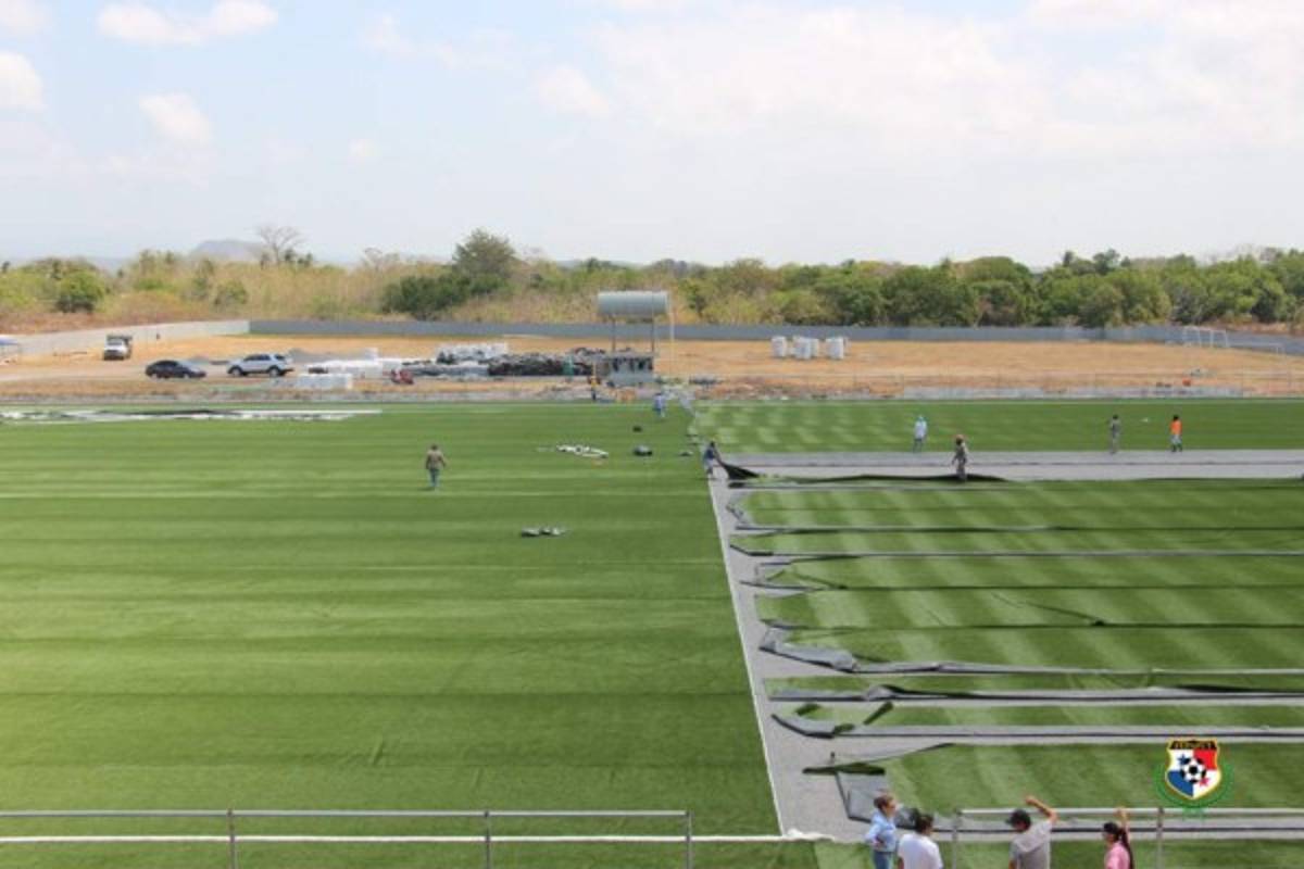Panamá reinaugura complejo de fútbol que fue remodelado con fondos de FIFA  