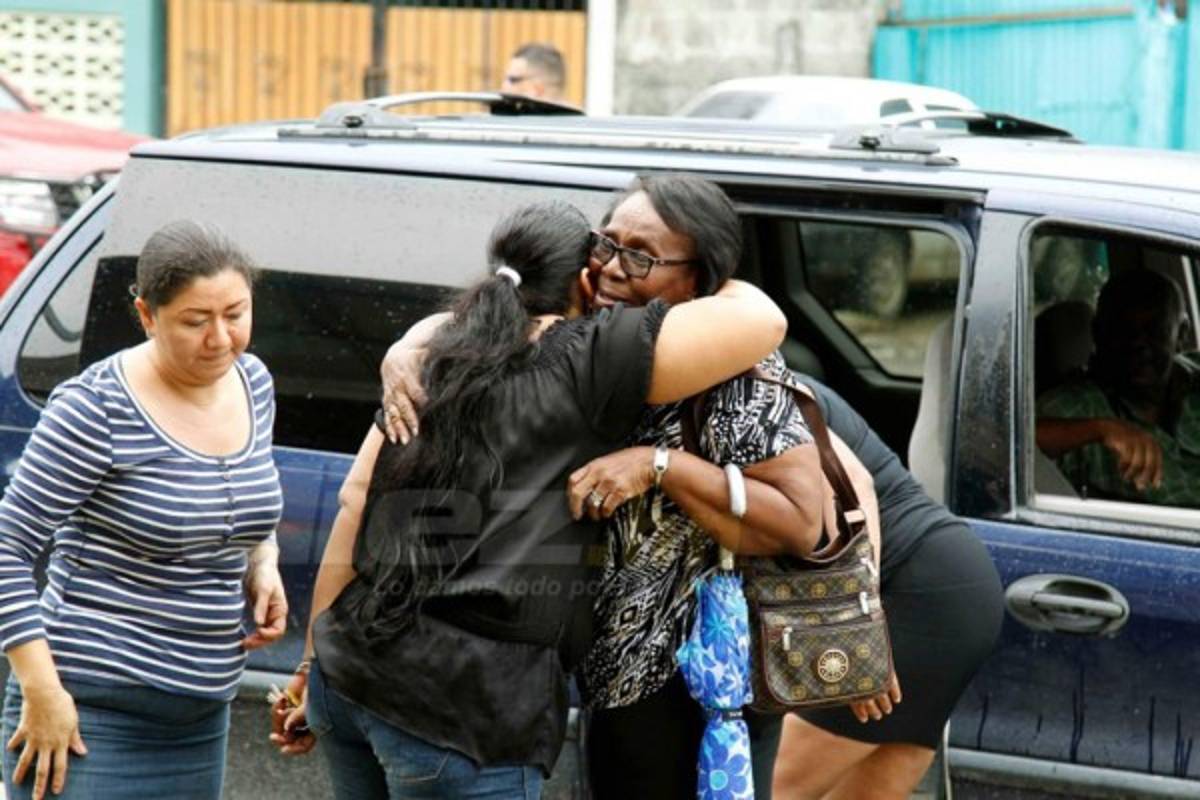 Las desgarradoras imágenes del velatorio de Juan Carlos García