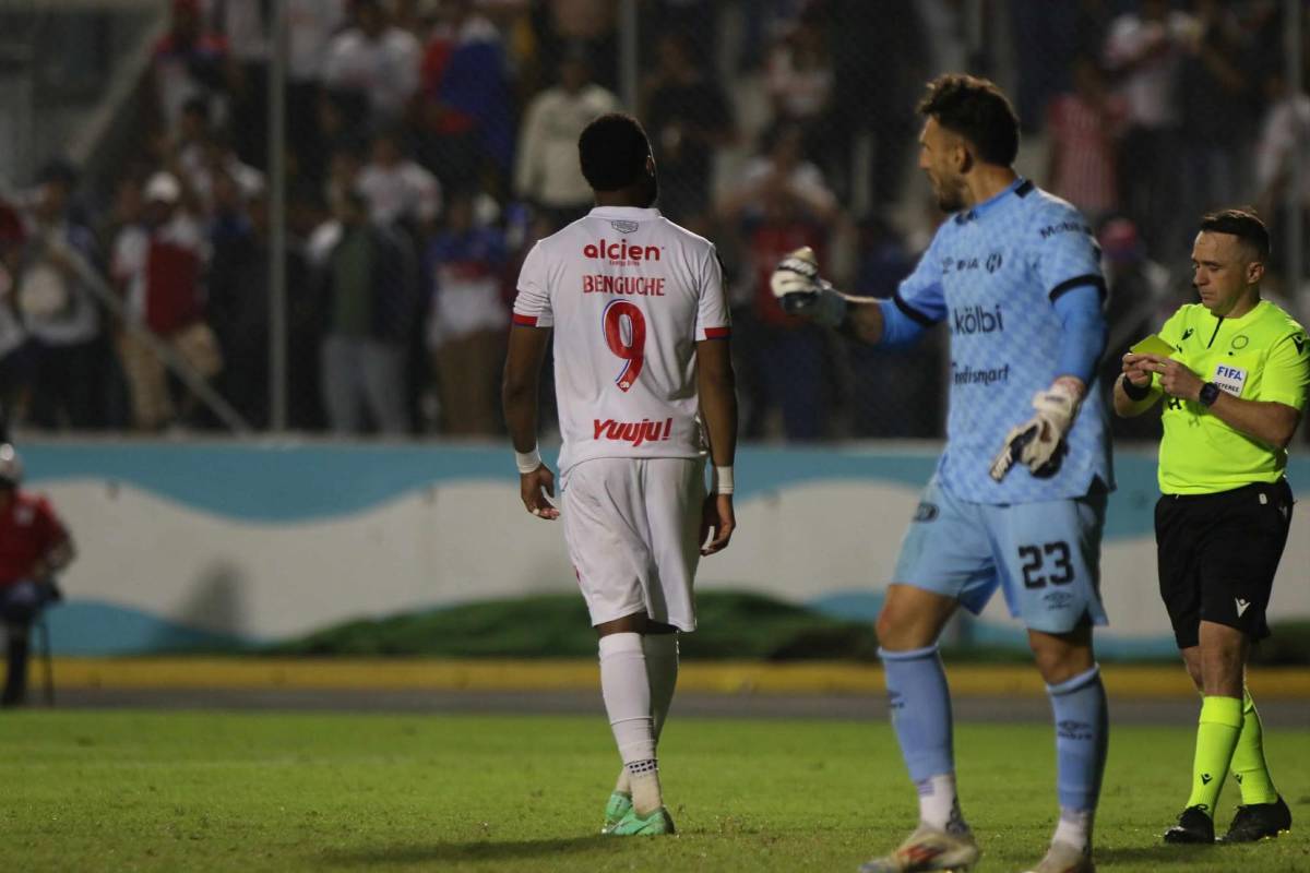 Alajuelense le pintó la cara, decepción en Olimpia al fallar en Copa Centroamericana 2025 y lágrimas al salir en camilla