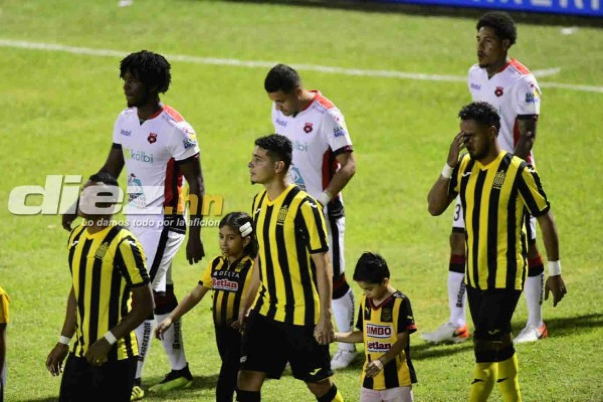 No se vio por TV: Discusión Garrido-Claros, chicas hermosas y catrachos del Alajuelense se lucen