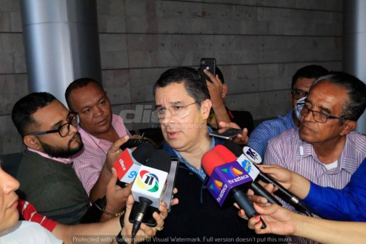 ¡Hasta con pasamontañas, guantes y tapabocas, regresó Olimpia de Canadá!