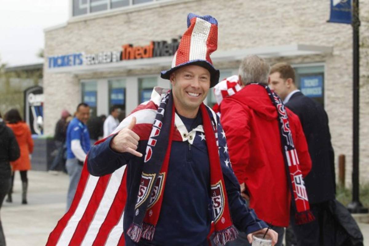 Curiosas: Las fotos que no viste por la TV del Honduras-USA