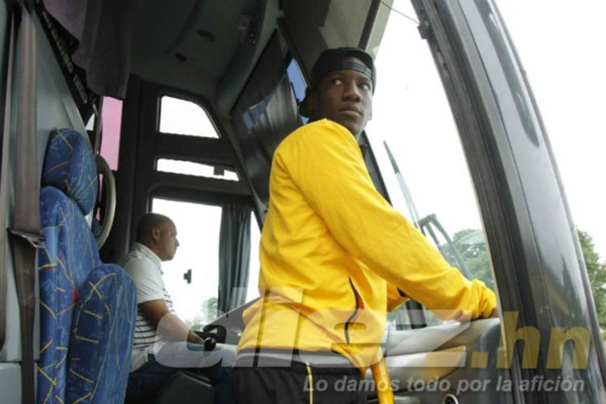 El curioso viaje de Real España a Tegucigalpa, llevaron hasta sus propias cobijas