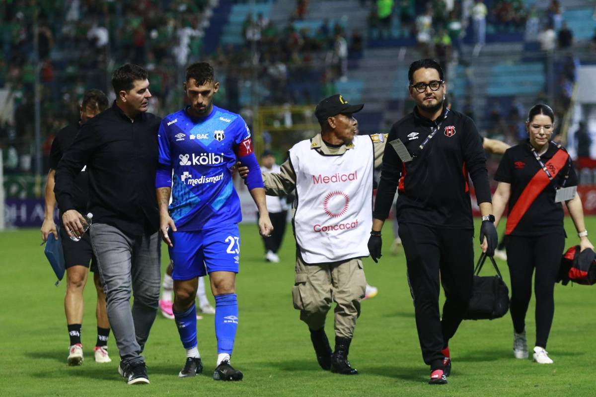 Lo llevaron de emergencia, beso a Yairo Moreno y el 'Ángel' que amargó a Marathón