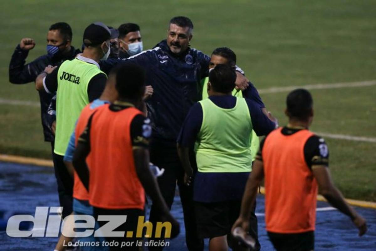 El clásico en imágenes: El festejo de Diego Vázquez y su 'look', Troglio sufrió y la furia de Félix