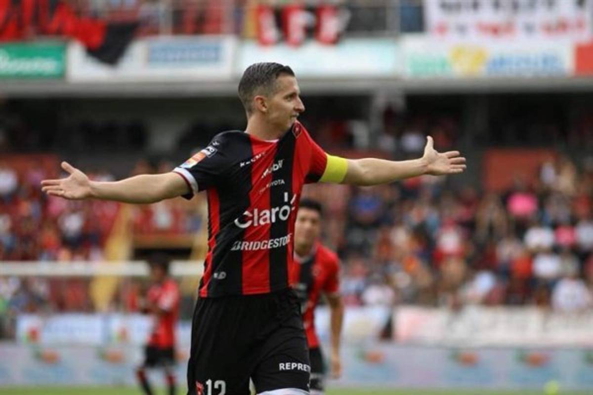 RUMORES Y FICHAJES: Firpo ficha a colombiano y Alajuelense despide a un ídolo