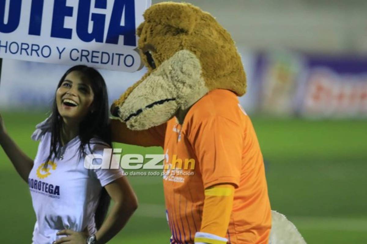 CURIOSAS: Grito vikingo, chicas lindas y abrazos en Choluteca