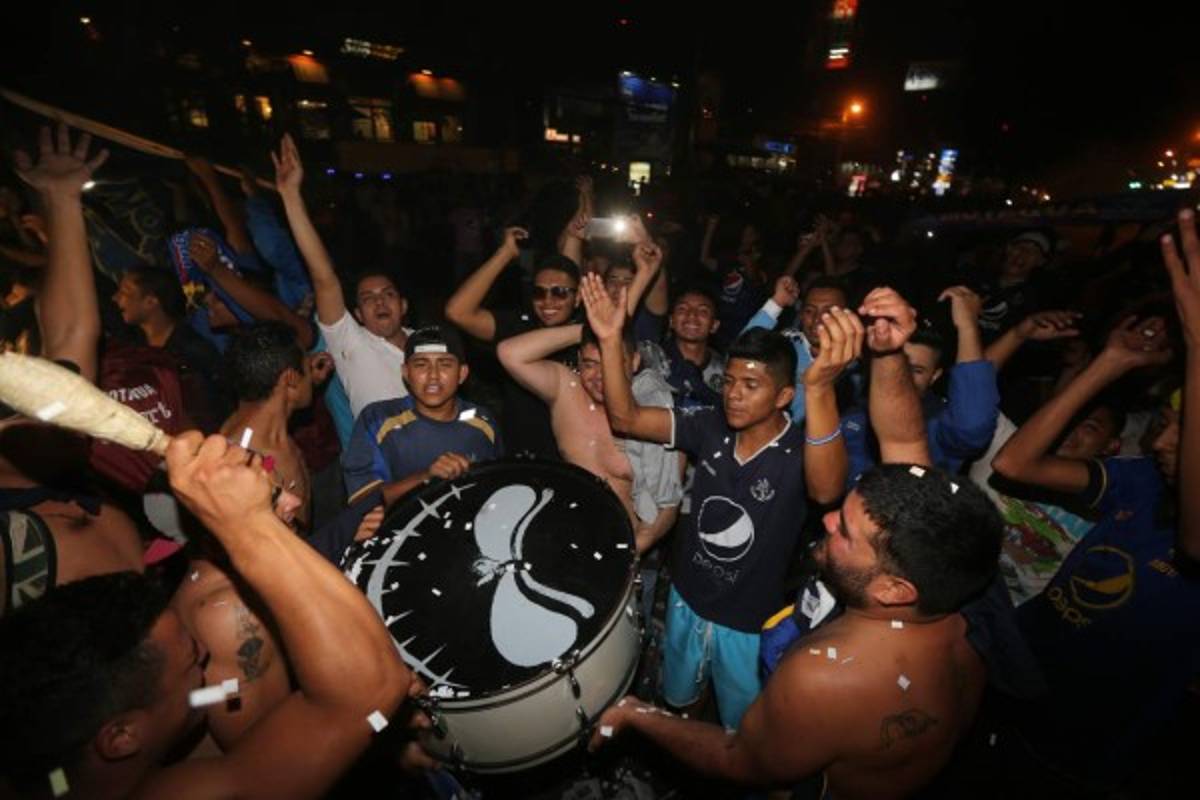 FOTOS: La fiesta de los motagüenses que se tomaron las calles de la capital