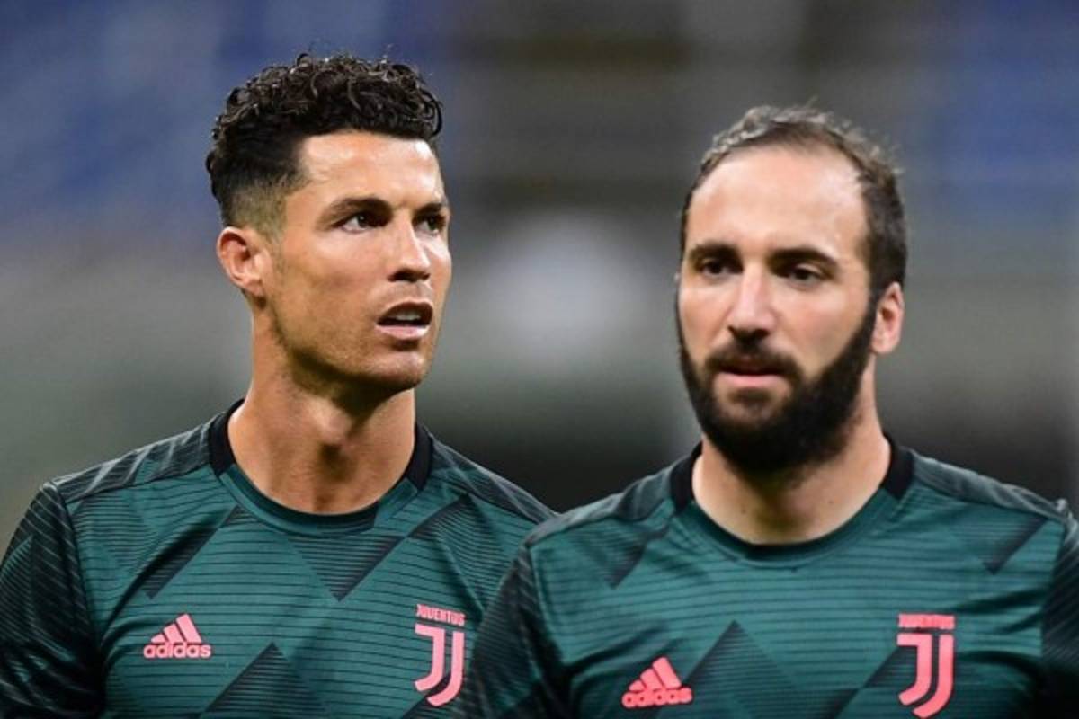 El polémico gesto de Ibrahimovic y se ríe de Cristiano Ronaldo tras marcarle a la Juventus