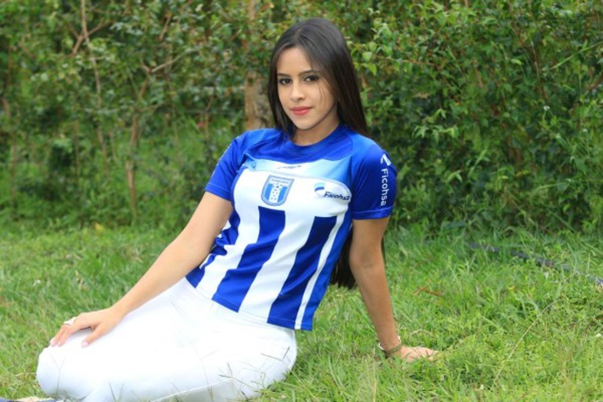 ¡Hermosa! Así es Annia, la gran fan del Olimpia y de Carlo Costly