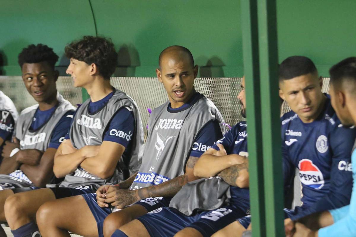 Triplete con dedicación especial, Diego Vázquez volvió a celebrar un gol de su hijo y debut del nuevo refuerzo de Motagua