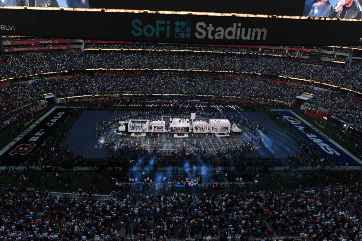 Simplemente impresionante: Las imágenes del show de medio tiempo del Super Bowl; hubo invitado sorpresa