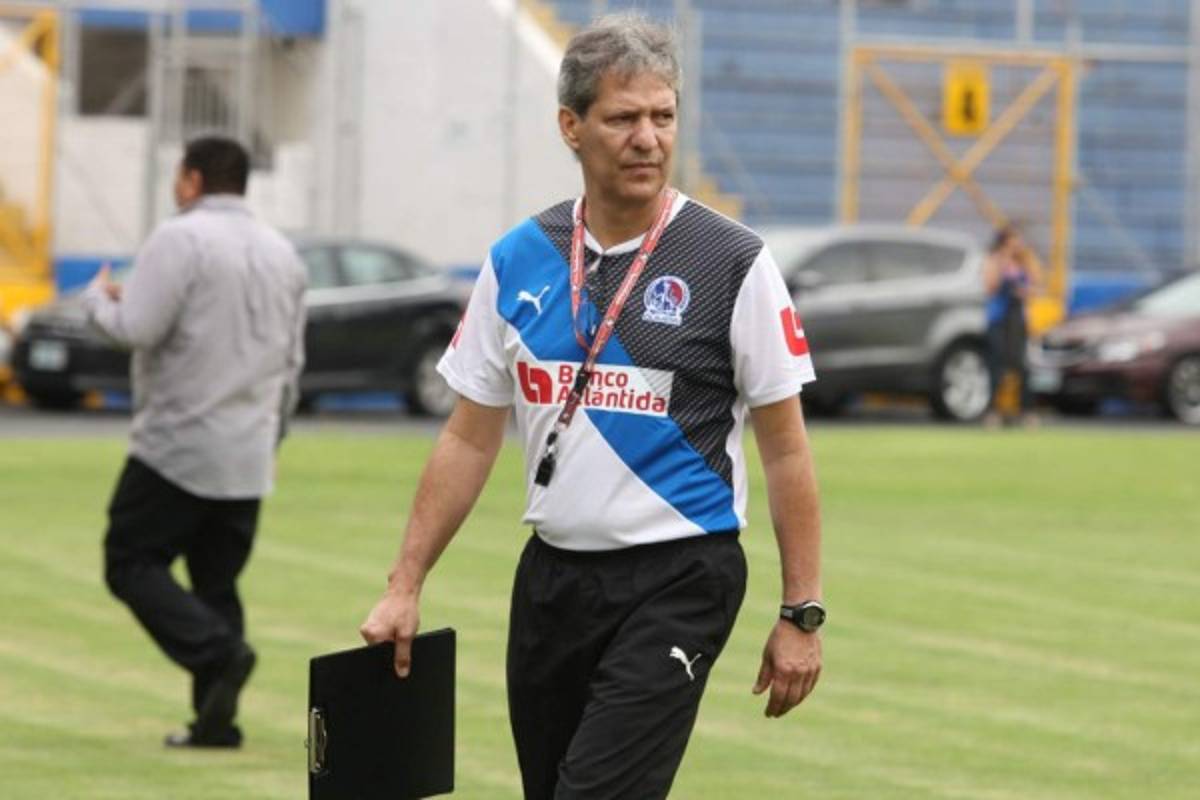 Los entrenadores que han dirigido al Real España y Olimpia