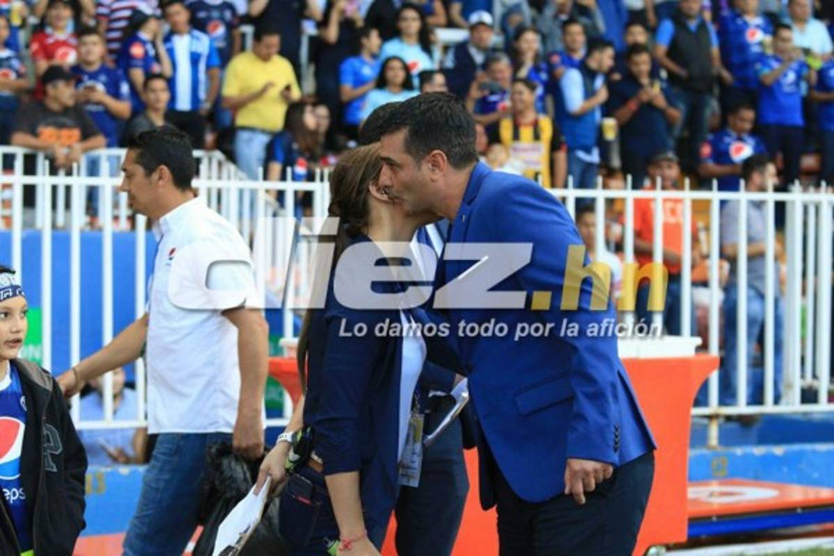 Así es Isabel Zambrano, la presentadora de TV que es conquistada por Diego Vázquez