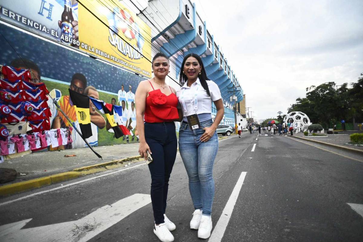 Olimpia presenta caras nuevas, el look llamativo en Real España y el gran ambiente previo al clásico en el Morazán