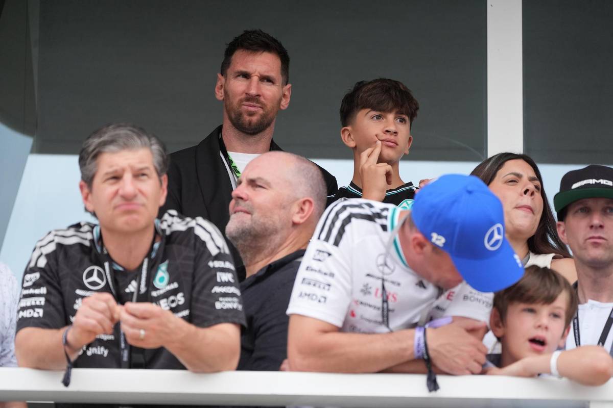 Messi asistió por primera vez al GP de la Fórmula 1: así llegó con Antonela al evento en Miami y acaparó todos los lentes