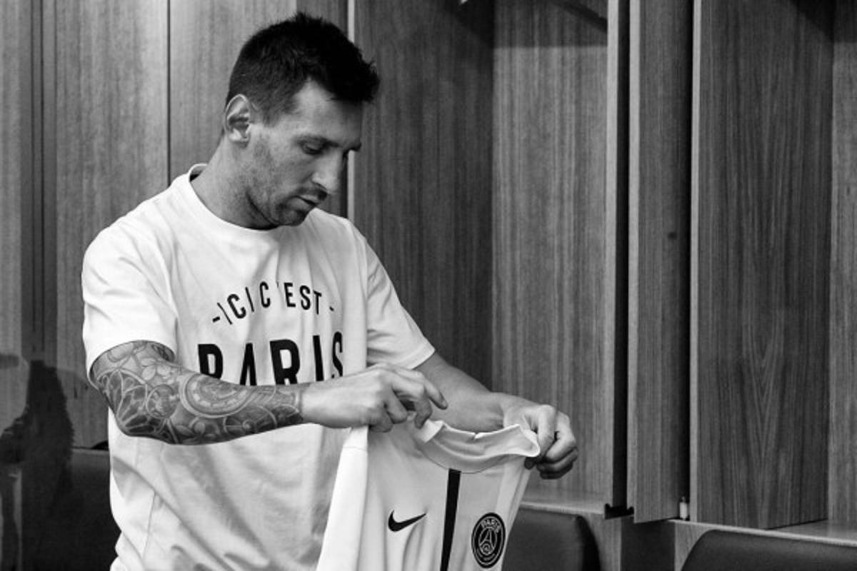Así fue el primer día de Messi con el PSG: La firma del contrato y el crack que llegó a su hotel