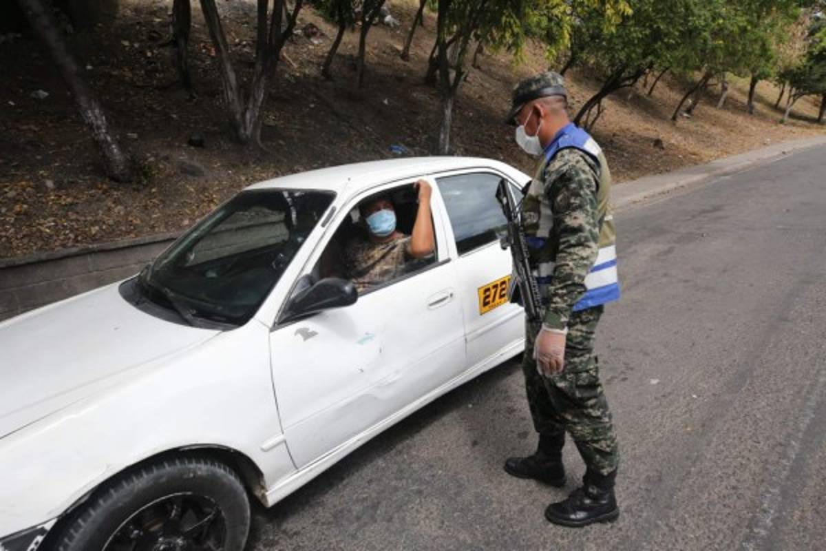 Curiosas fotos que está dejando el toque de queda por coronavirus en Honduras
