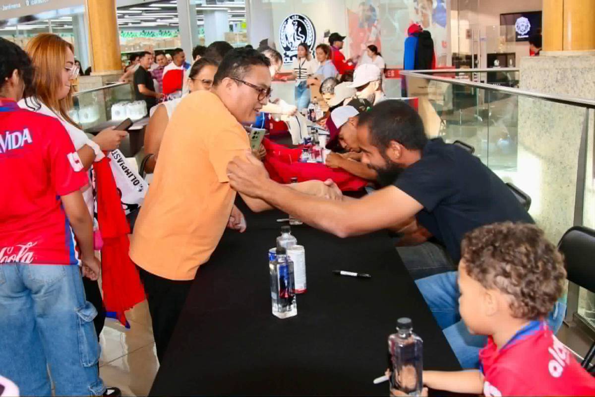 Menjívar lanza una promesa y el pedido especial que recibió previo a la Supercopa