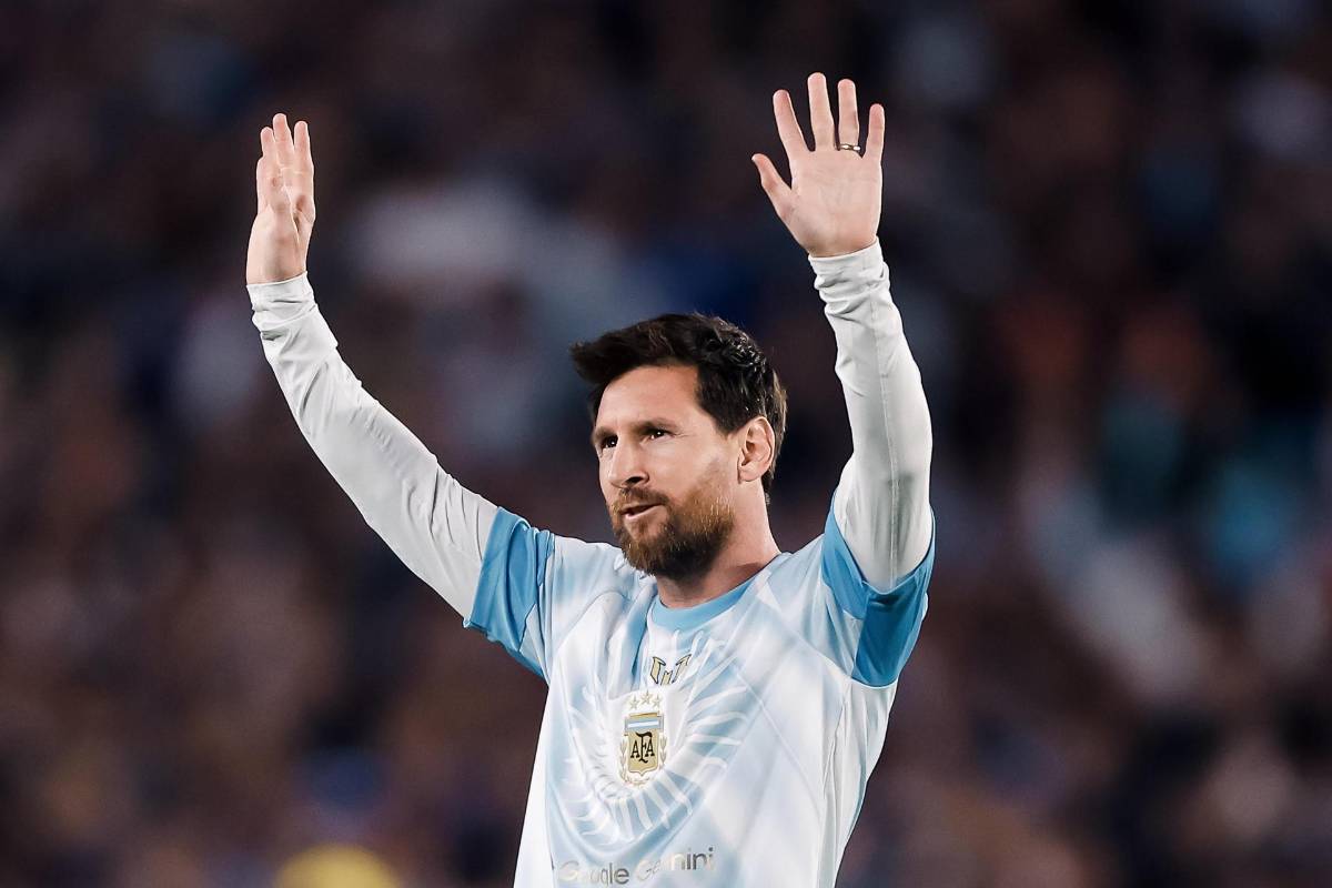 Messi rompió en llanto y Antonela presente: la despedida de Leo de Argentina