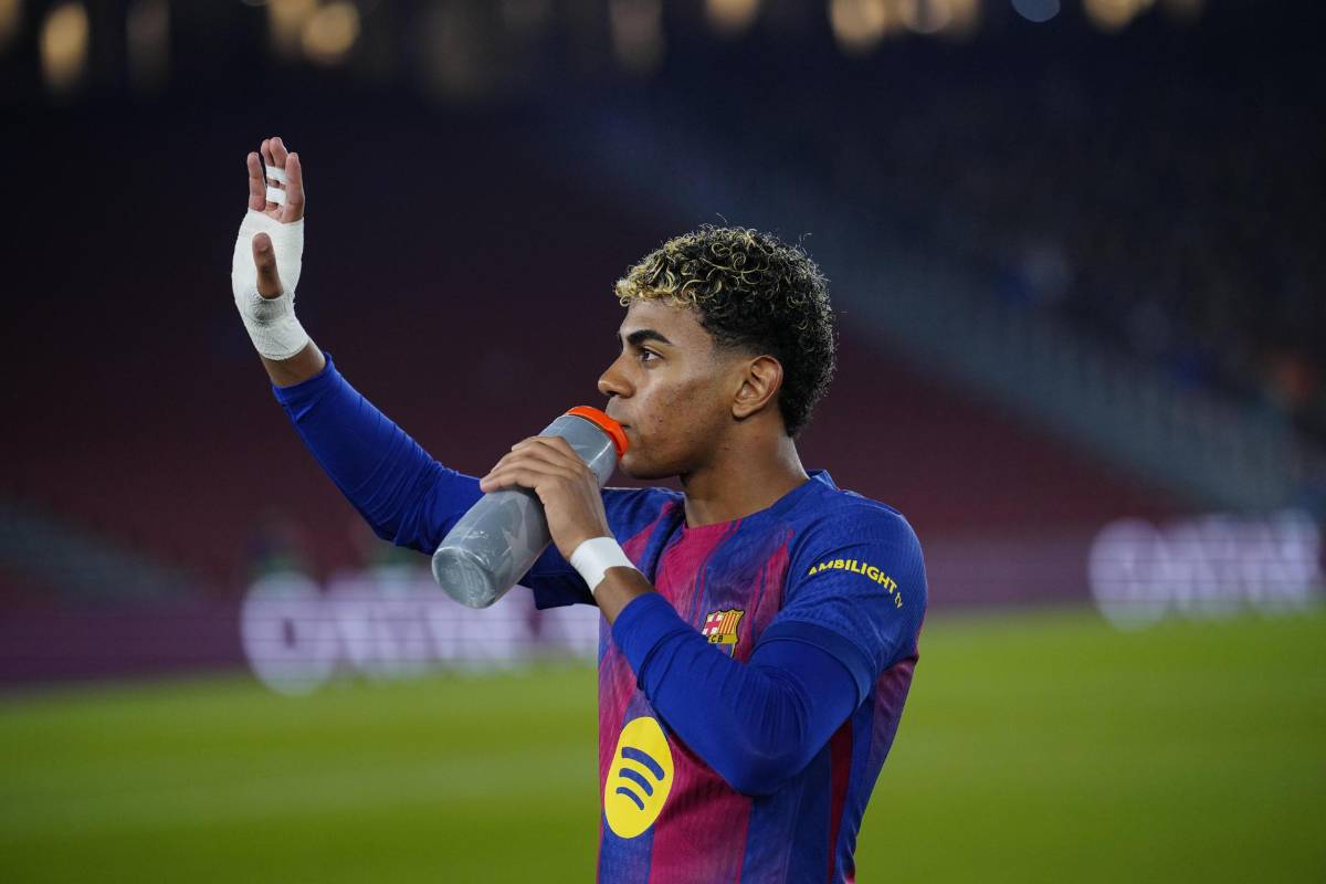 El tremendo enojo de Lamine Yamal con Flick, inesperado héroe de Barcelona y la fiesta de los visitantes en el Camp Nou