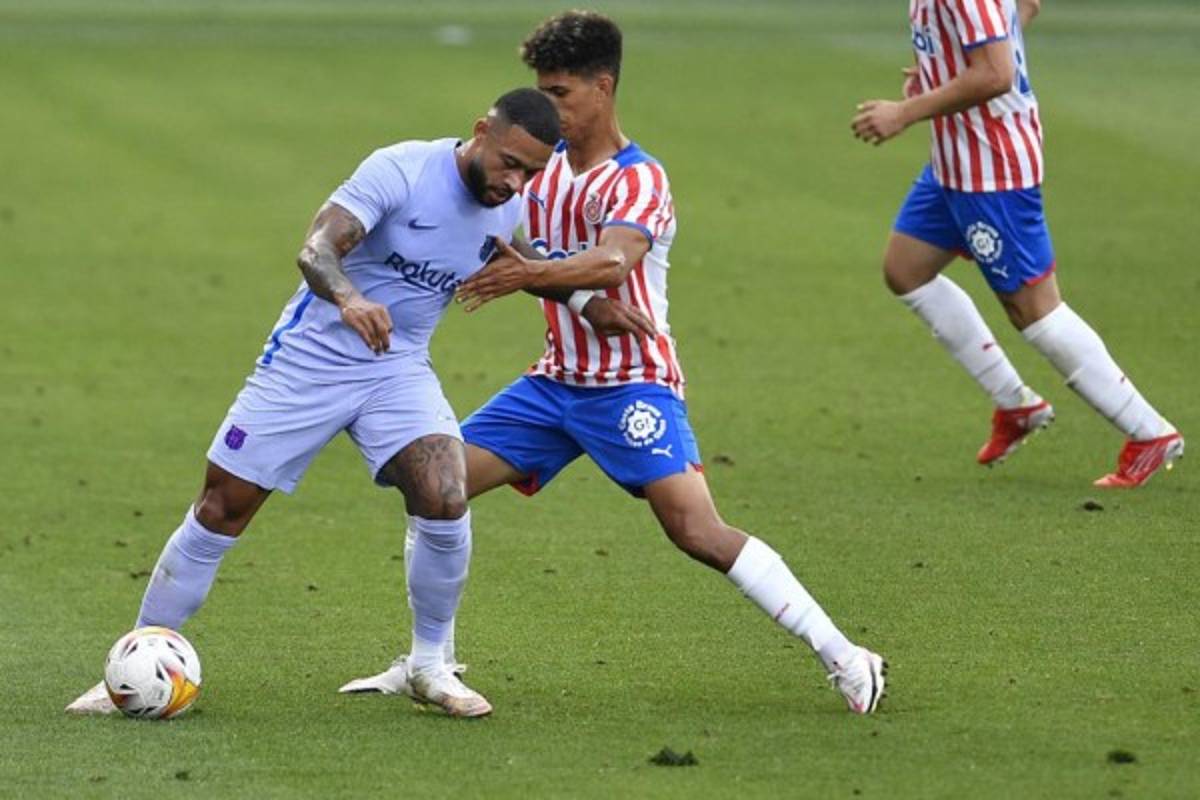 Usó mítico dorsal y festejó su primer gol: el enorme debut de Memphis Depay con el FC Barcelona