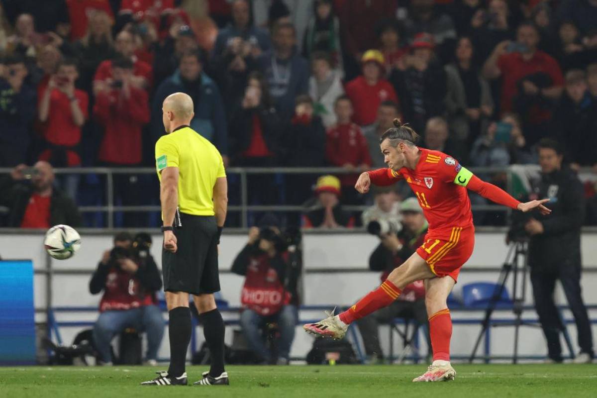 El regreso de Gareth Bale en modo bestia con doblete: golazo de tiro libre en semifinales del Gales vs Austria rumbo a Qatar