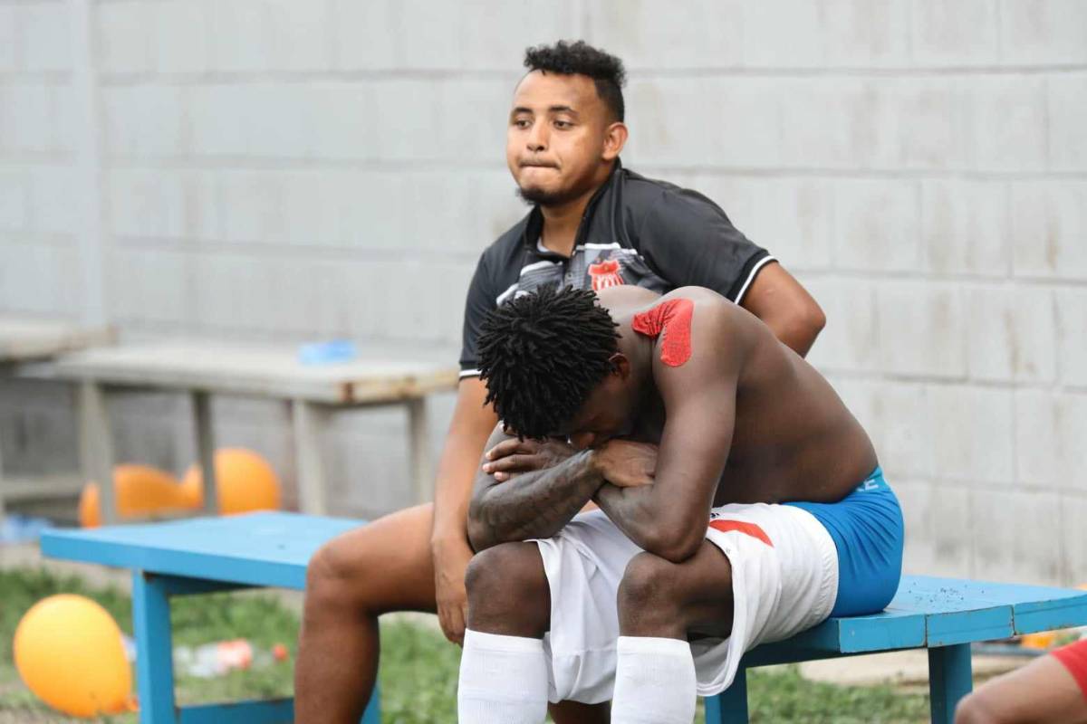 Vida desciende: ‘Chilo’ se derrumba, el llanto inquebrantable de Canales y el jugador que se escondió atrás de la meta para llorar