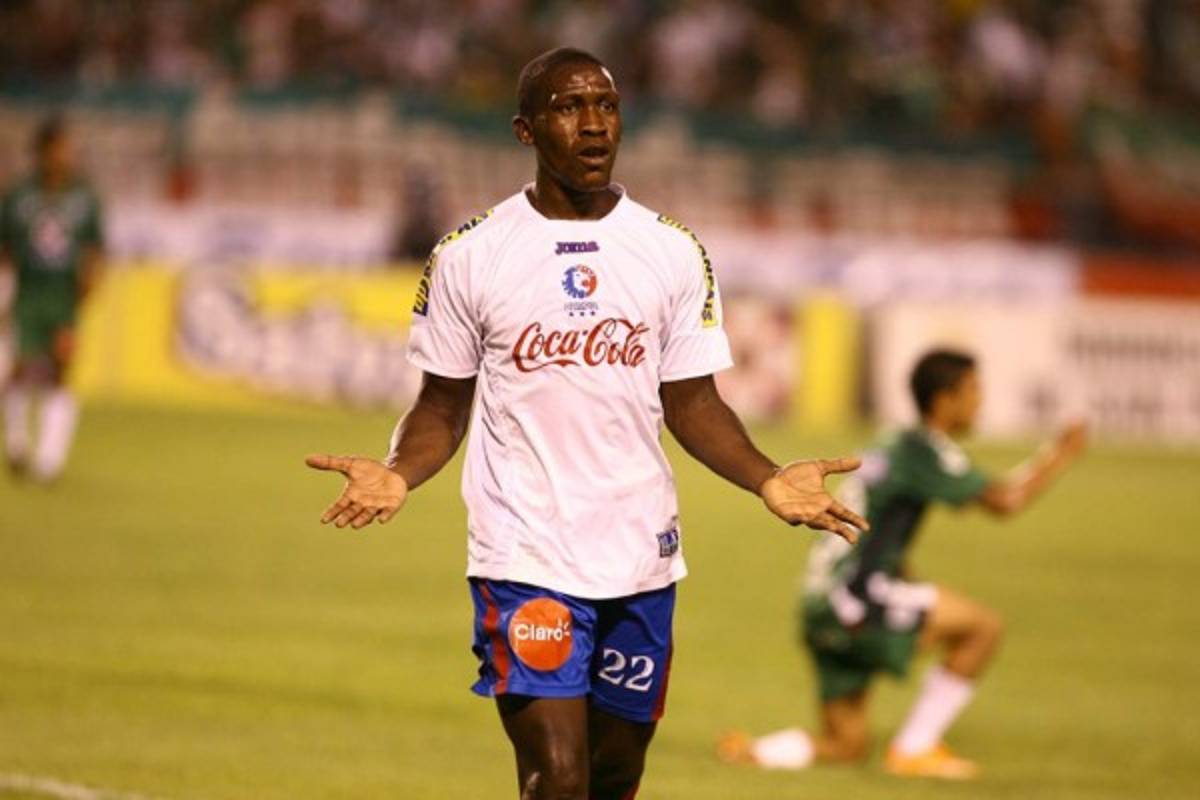 Solo tres siguen activos: El último 11 de Olimpia que puso de rodillas a Saprissa en Costa Rica