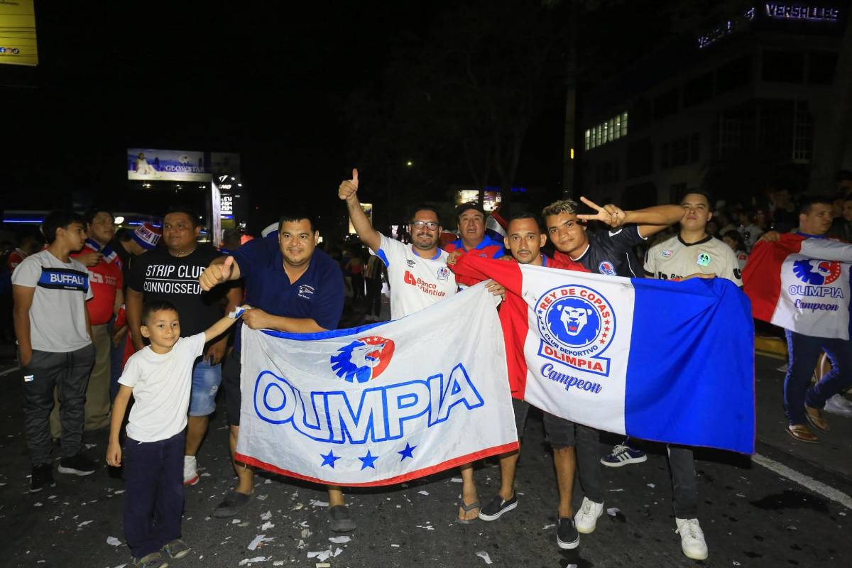 ¡Fiesta por la 39! Aficionados del Olimpia celebran por toda Honduras el título del torneo Clausura